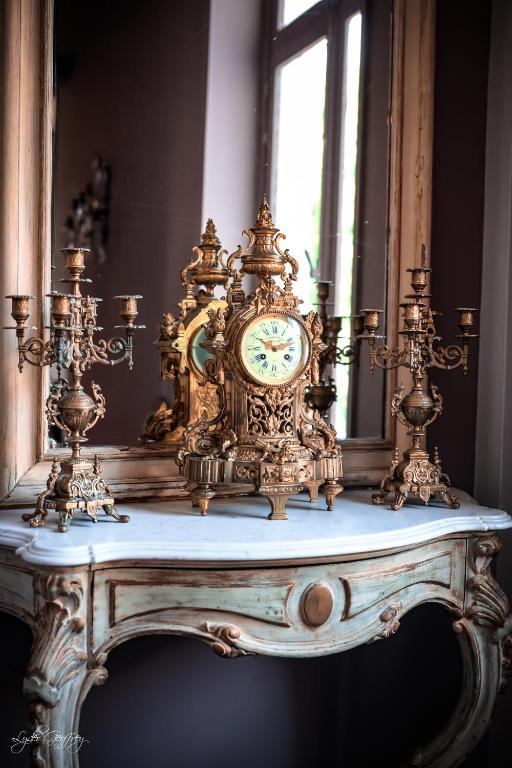 Divers 3 | Le Domaine du Château Blanc, Vivez une Expérience Magique et Intemporelle